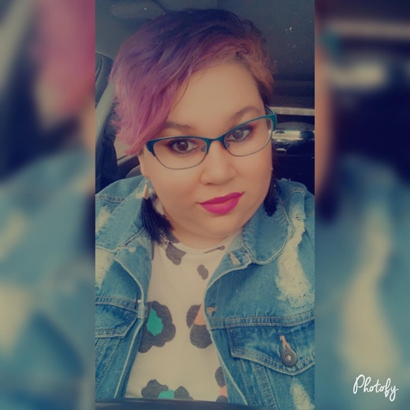 Meet your Posher, Erika - Picture 7 of 10